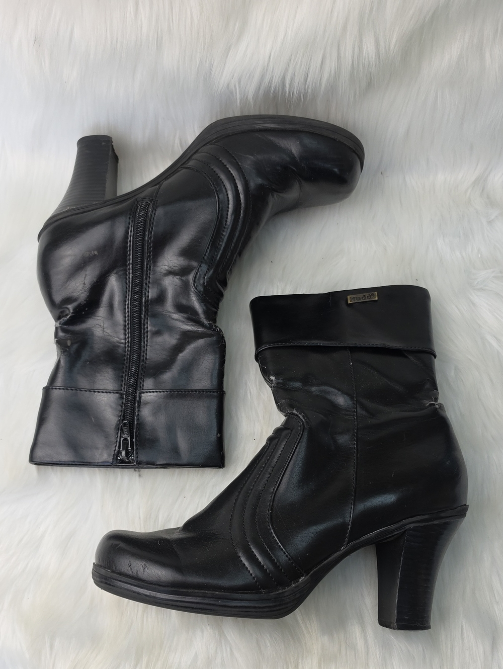 MUDD Bayberry Black Faux Leather Chunky Y2K Round Toe Zip Ankle Bootie Boots 9